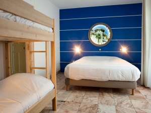 hotel Dauphin   LD 18