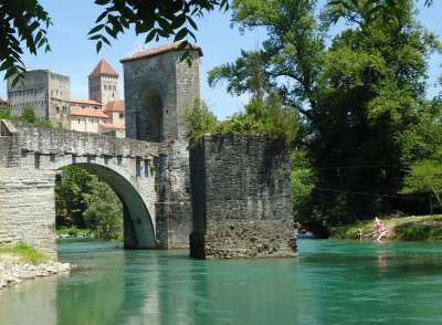 Sauveterre de Bearn Pyrenees Atlantiques
