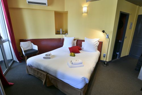Luxe 8