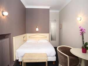 hotel pau centre  roncevaux 2